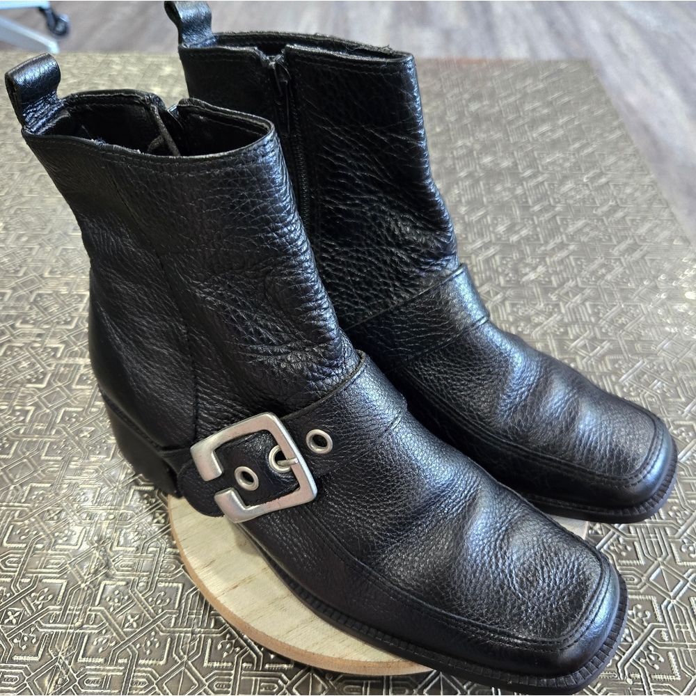 🐢 Mister Shoes Black Leather Boots.Made in Brazil Size 7. Like New!